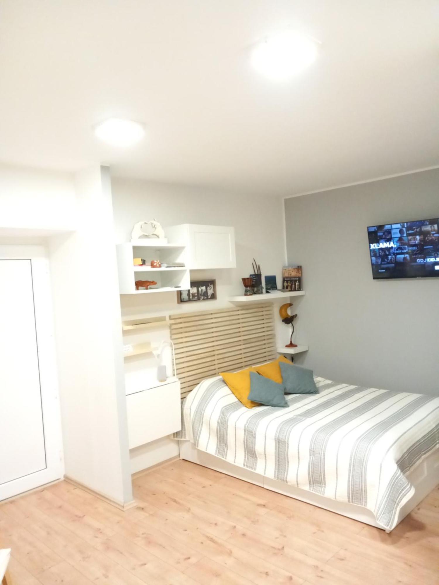 Studio Apartman "Nicole" Pula Exterior foto